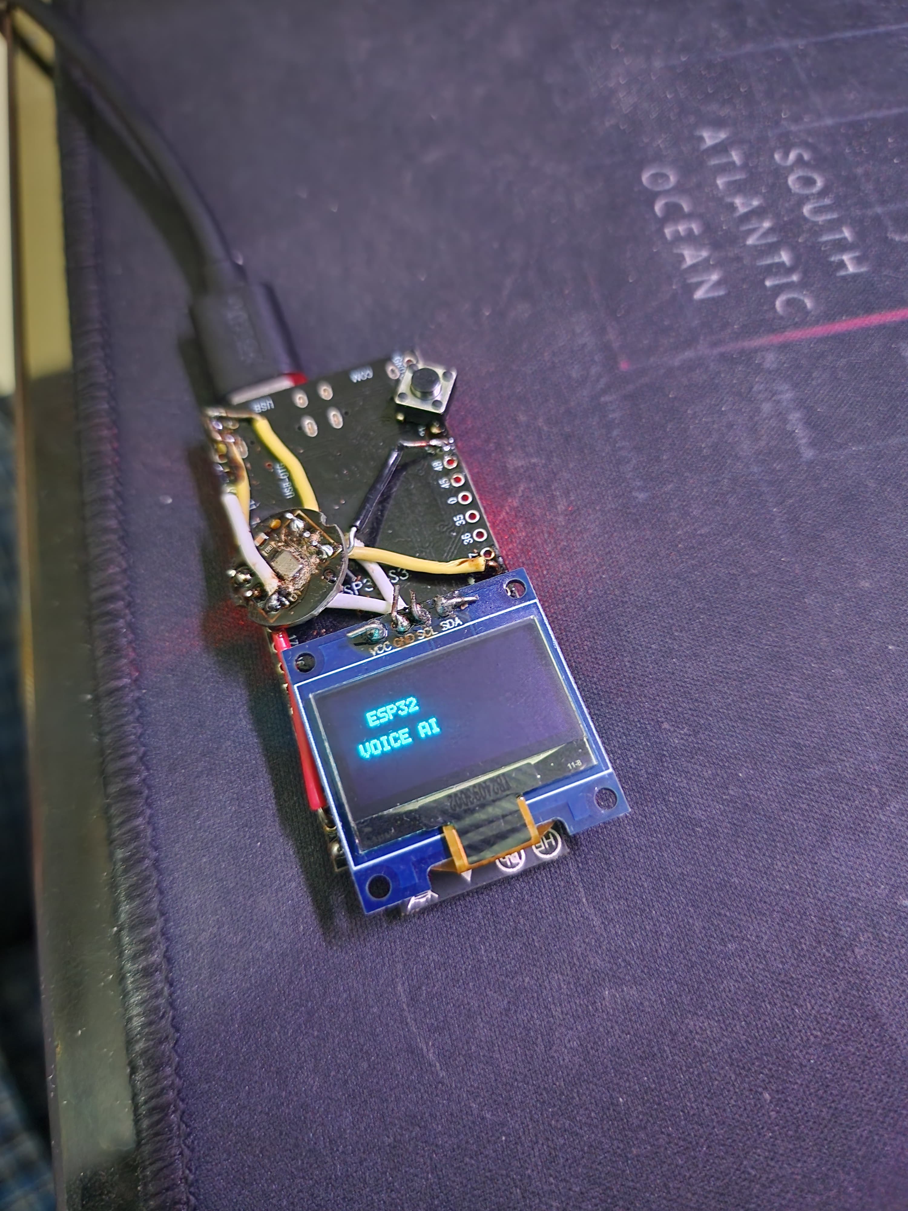 ESP32 Pocket LLM